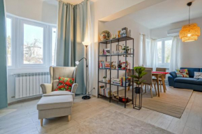 White Apartment - one bedroom in the city center